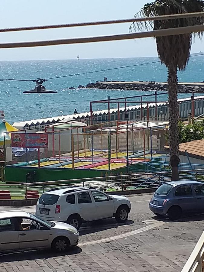 Hera Crotone Buitenkant foto